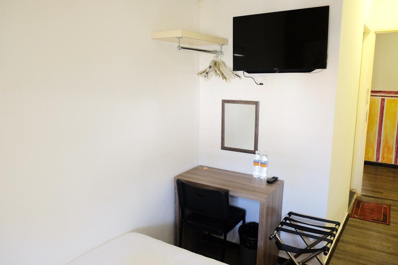 Natol Homestay - London Kuching Eksteriør bilde