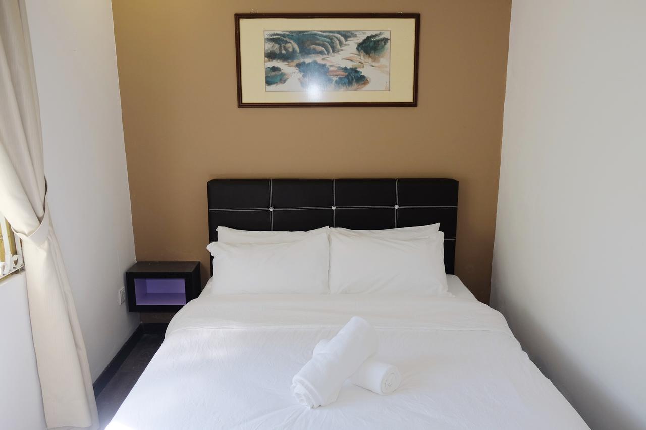 Natol Homestay - London Kuching Eksteriør bilde