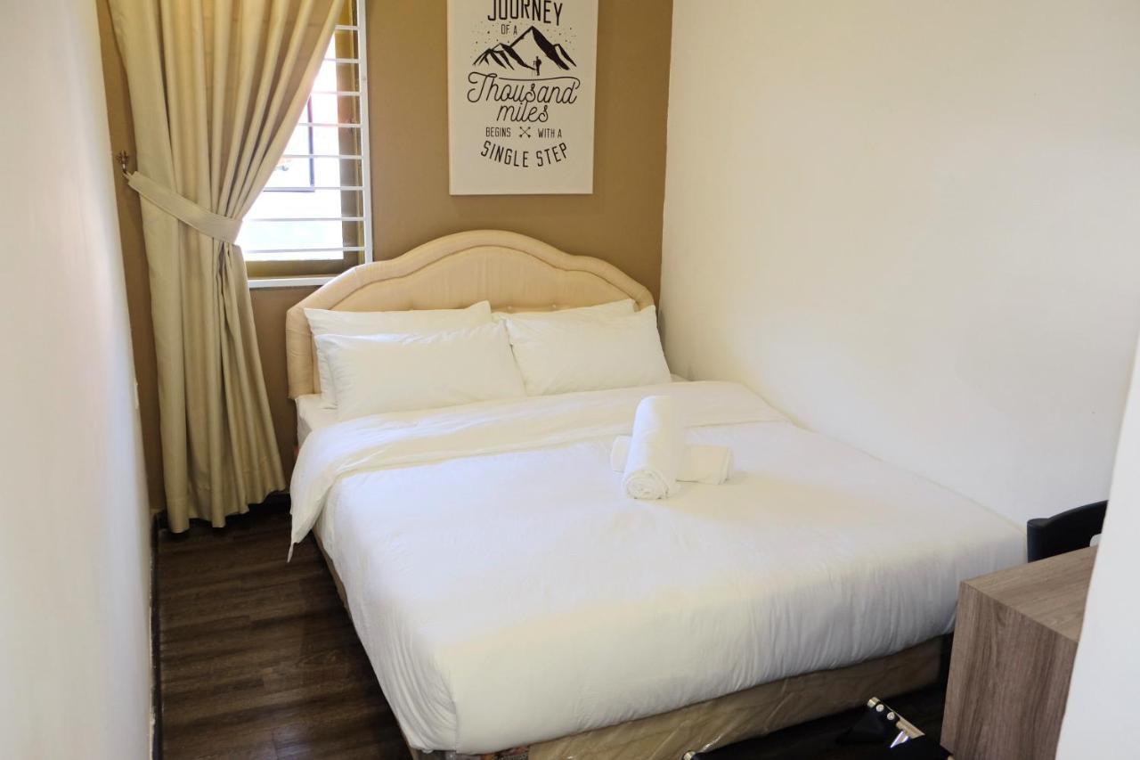 Natol Homestay - London Kuching Eksteriør bilde