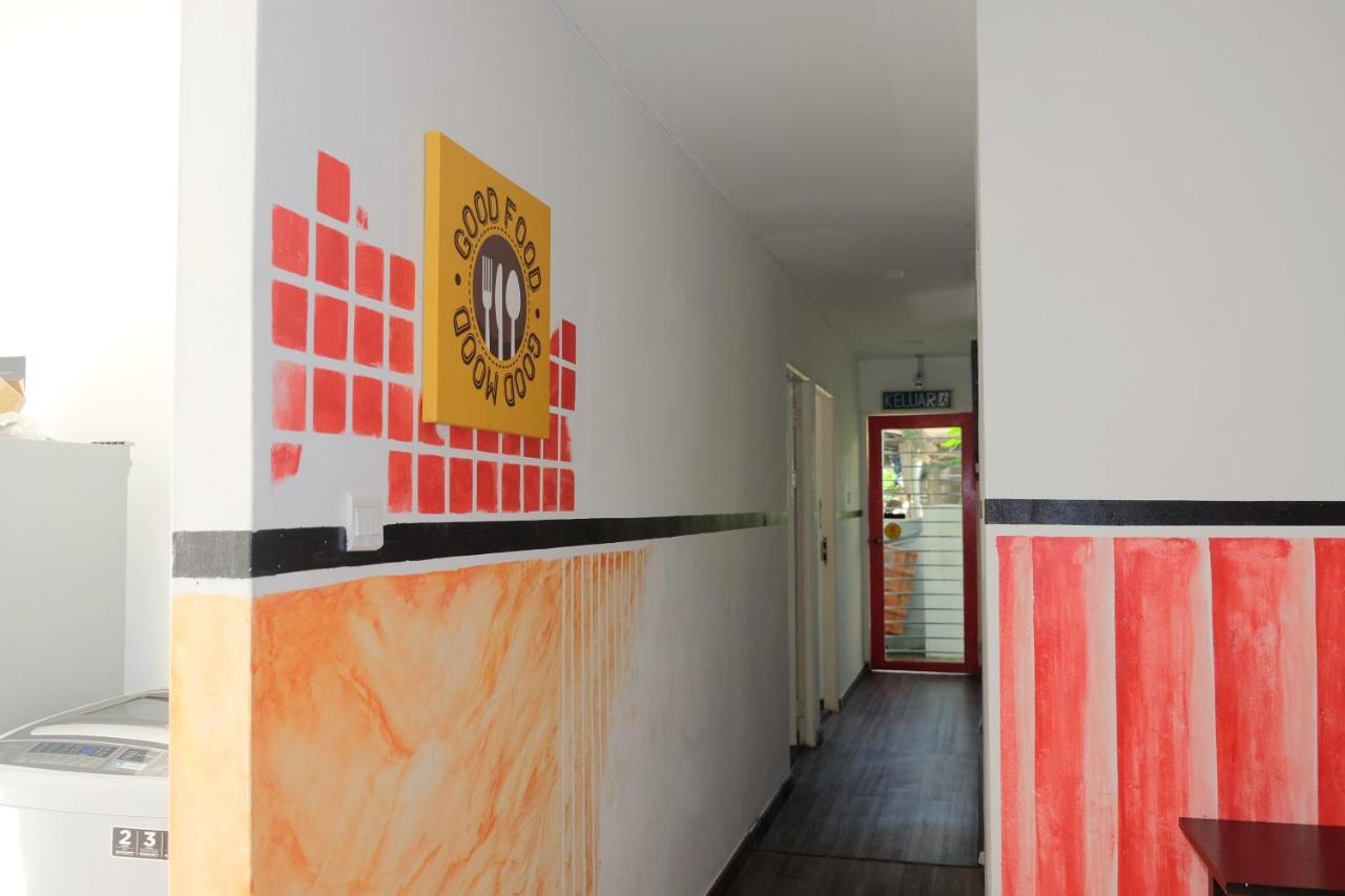 Natol Homestay - London Kuching Eksteriør bilde