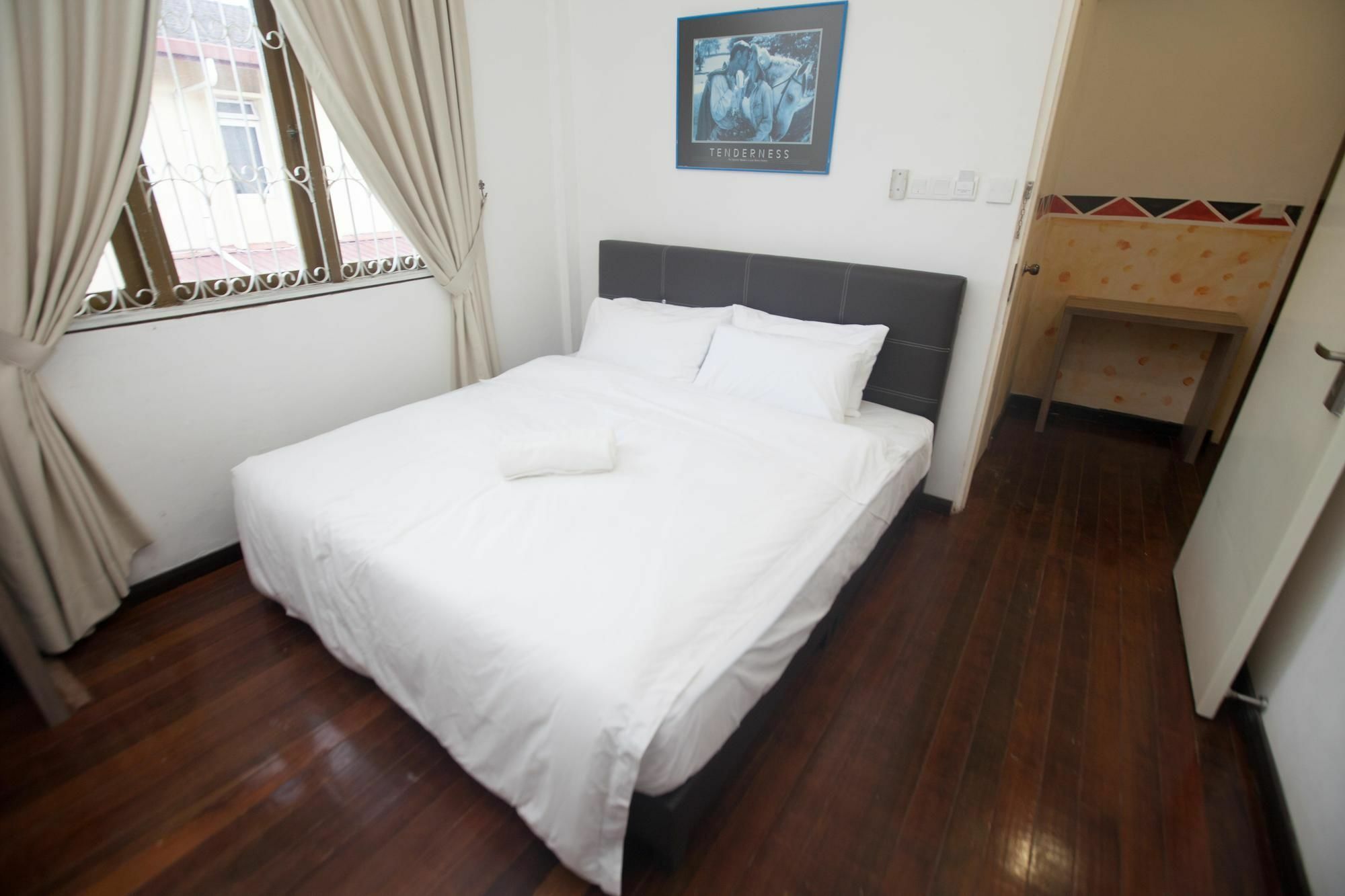 Natol Homestay - London Kuching Eksteriør bilde