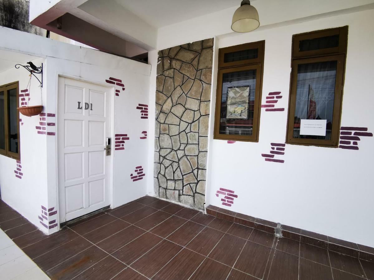 Natol Homestay - London Kuching Eksteriør bilde